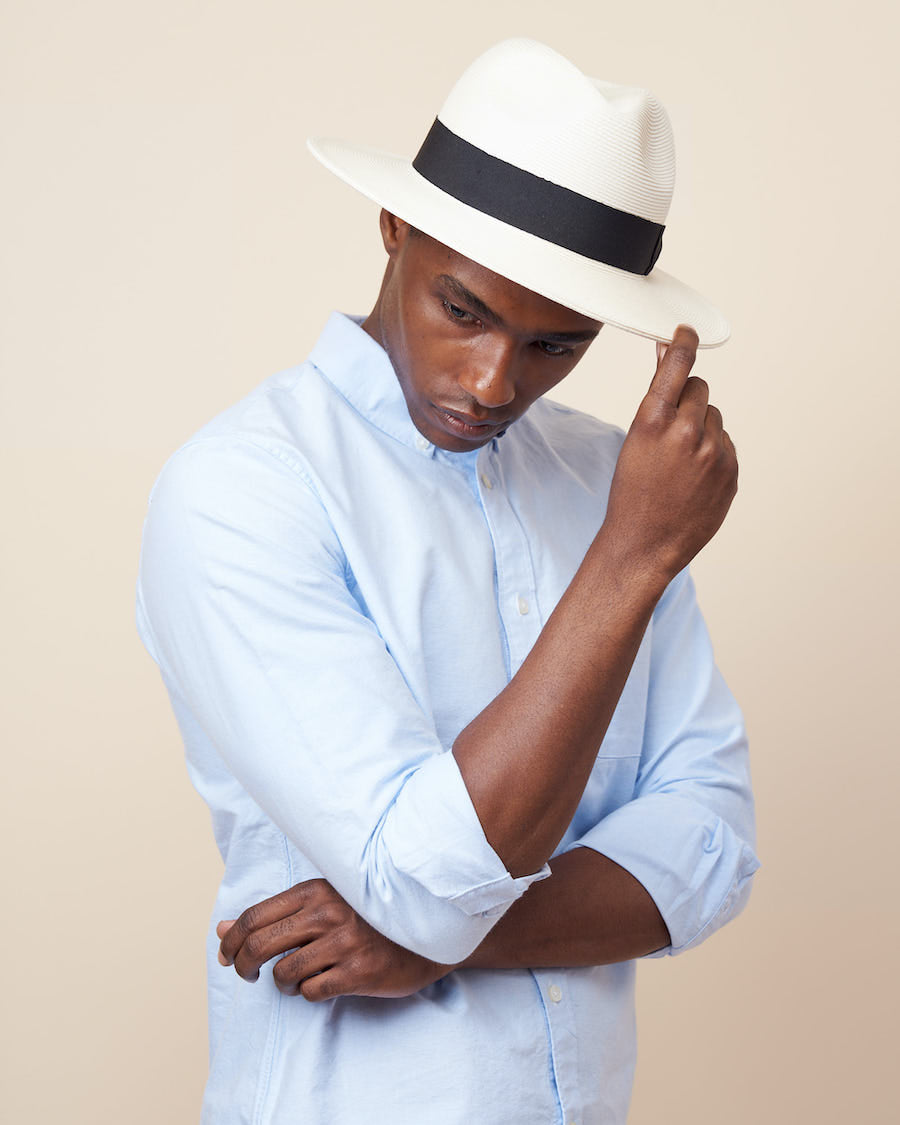 The Amari Bowtie-White