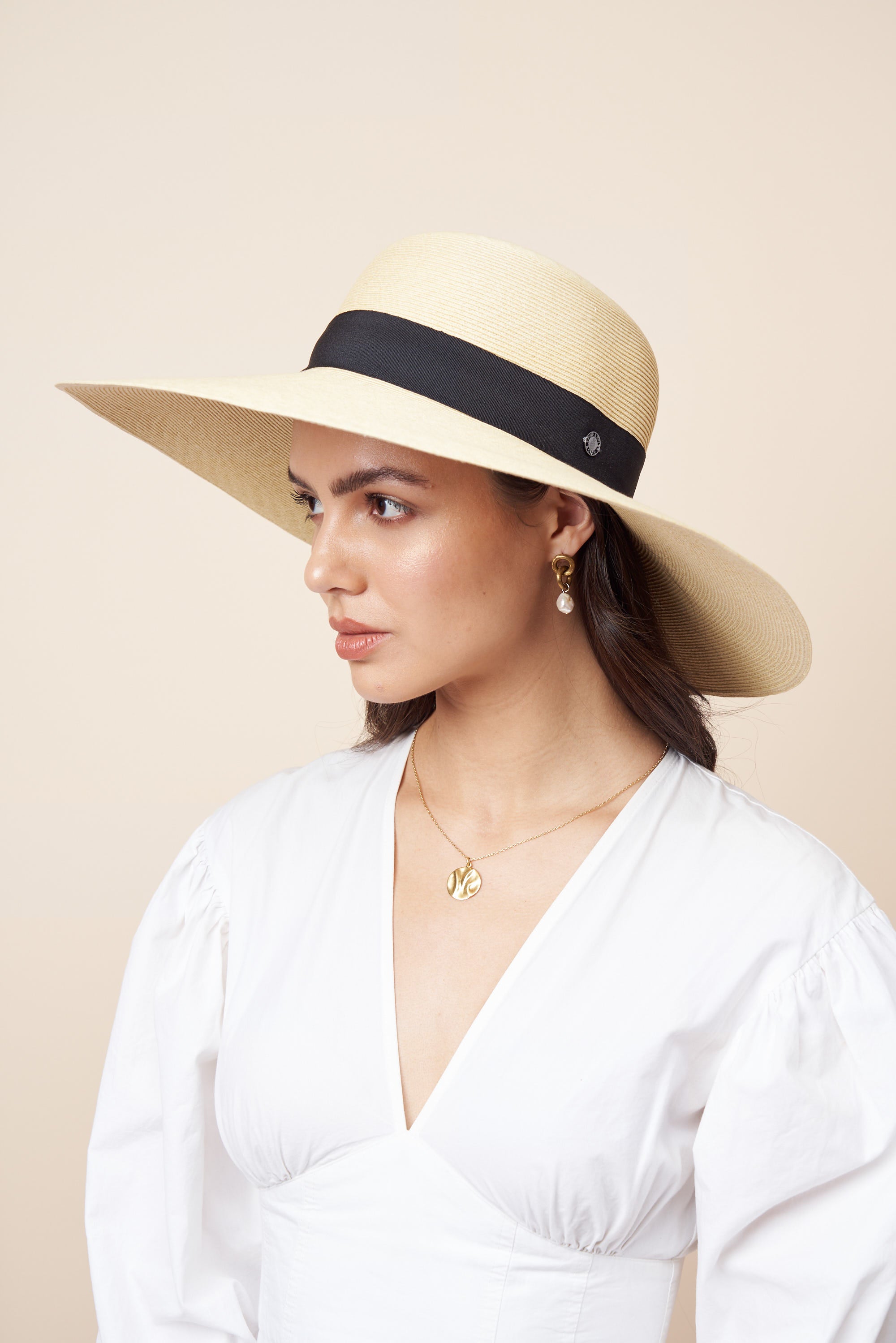 The Jeune-Beige