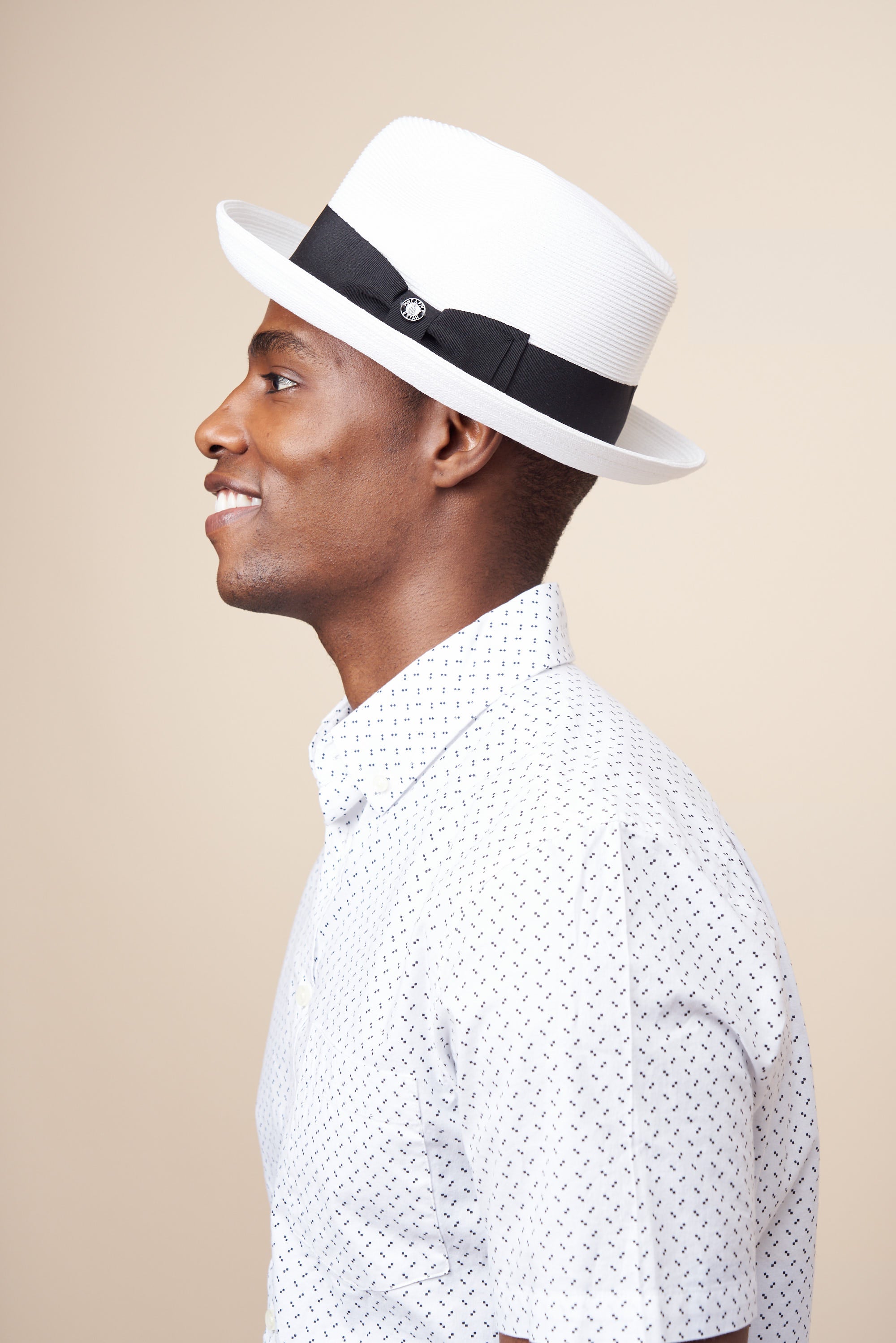 The Genoa Bowtie-White